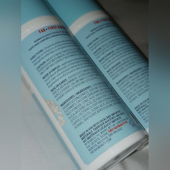 x2 ✨️SEALED✨️ First Aid Beauty Brightening Micro Powder Exfoliant - Picture 3 of 16